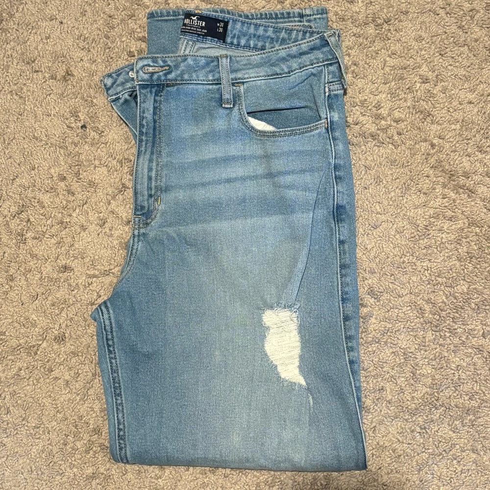 Hollister Ultra High-Rise Dad Jean